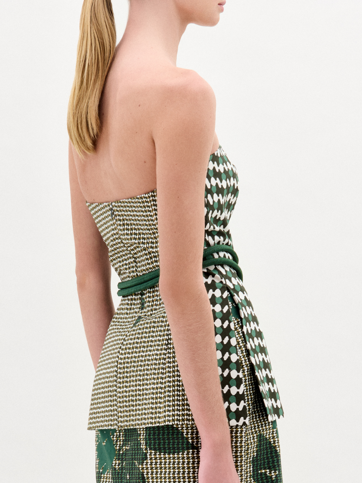 Astor Top