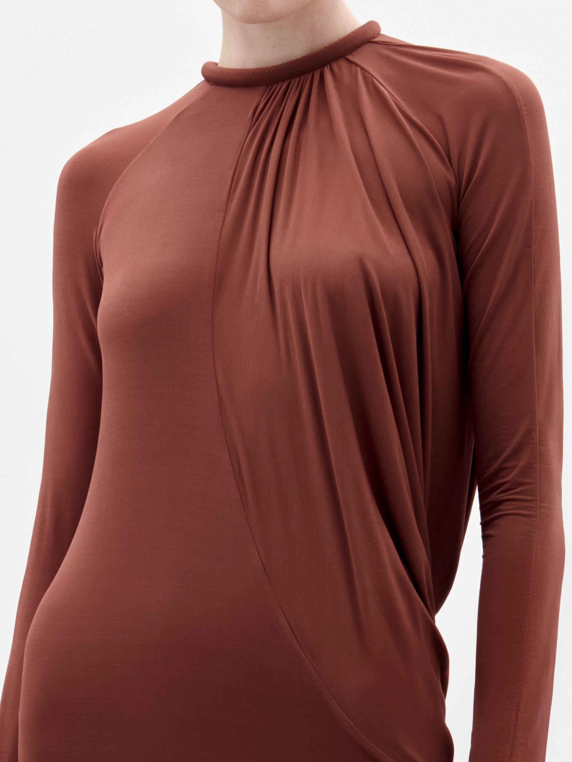 06_LaisDress_Brown__PRESPRING2026_DETAIL