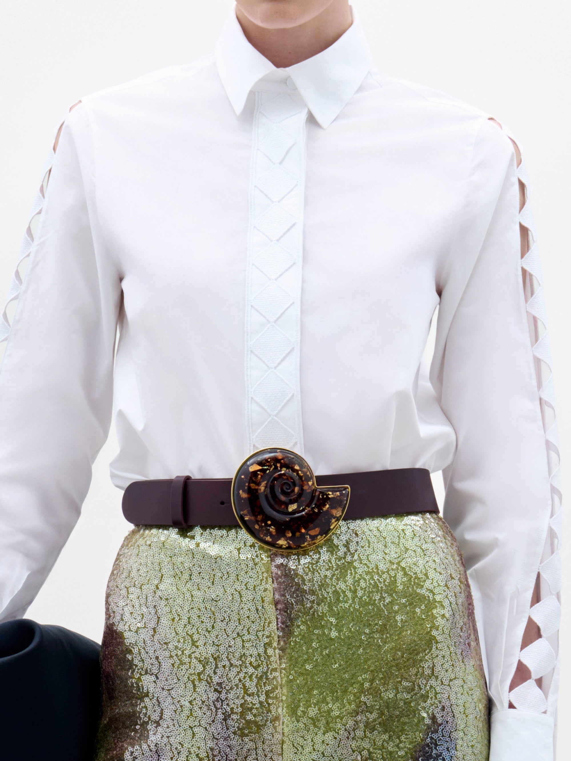 24_IdrisBlouse_White__PRESPRING2026_DETAIL