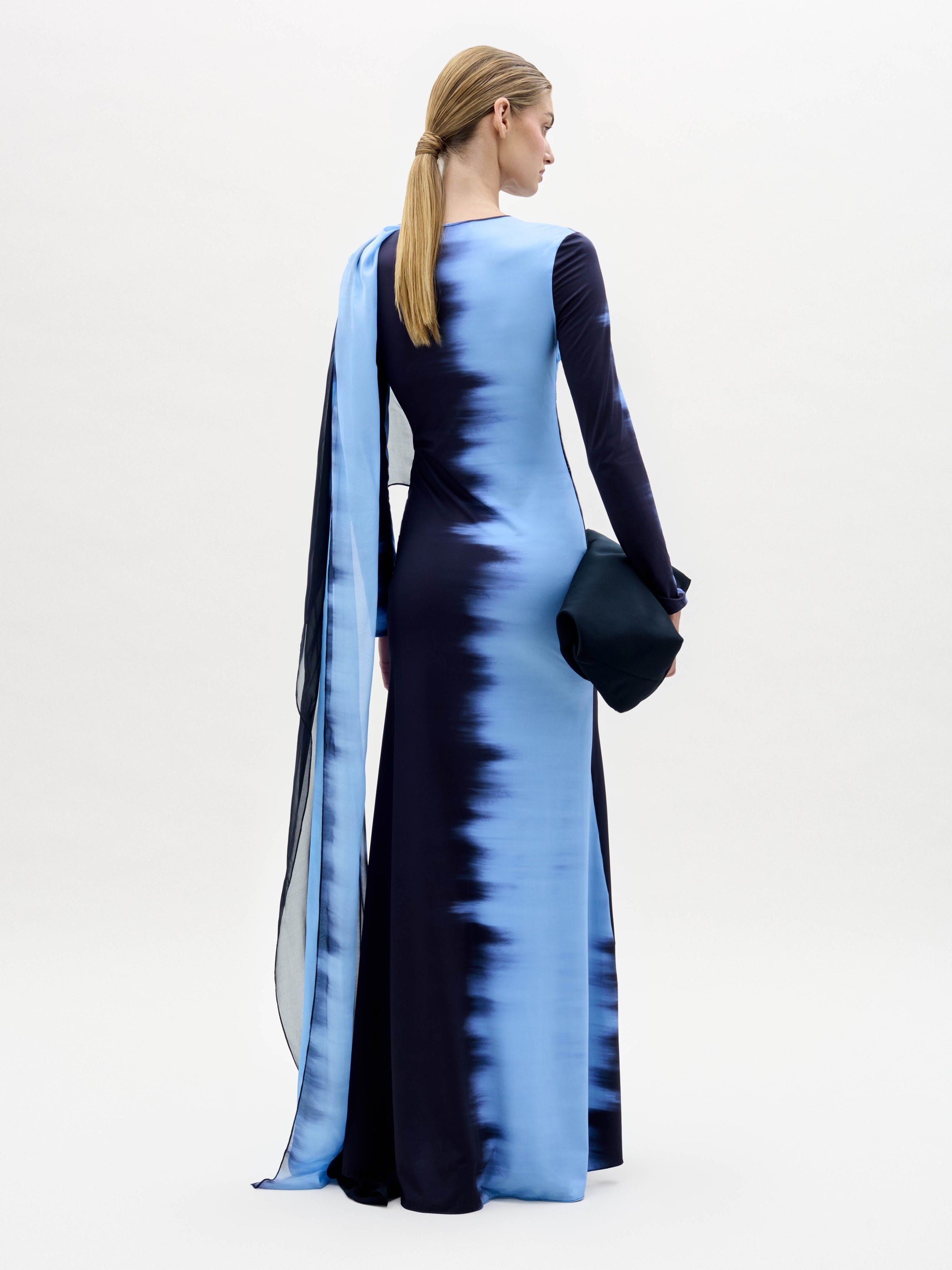 35_MoonDress_NightBlue__PRESPRING2026_BACK