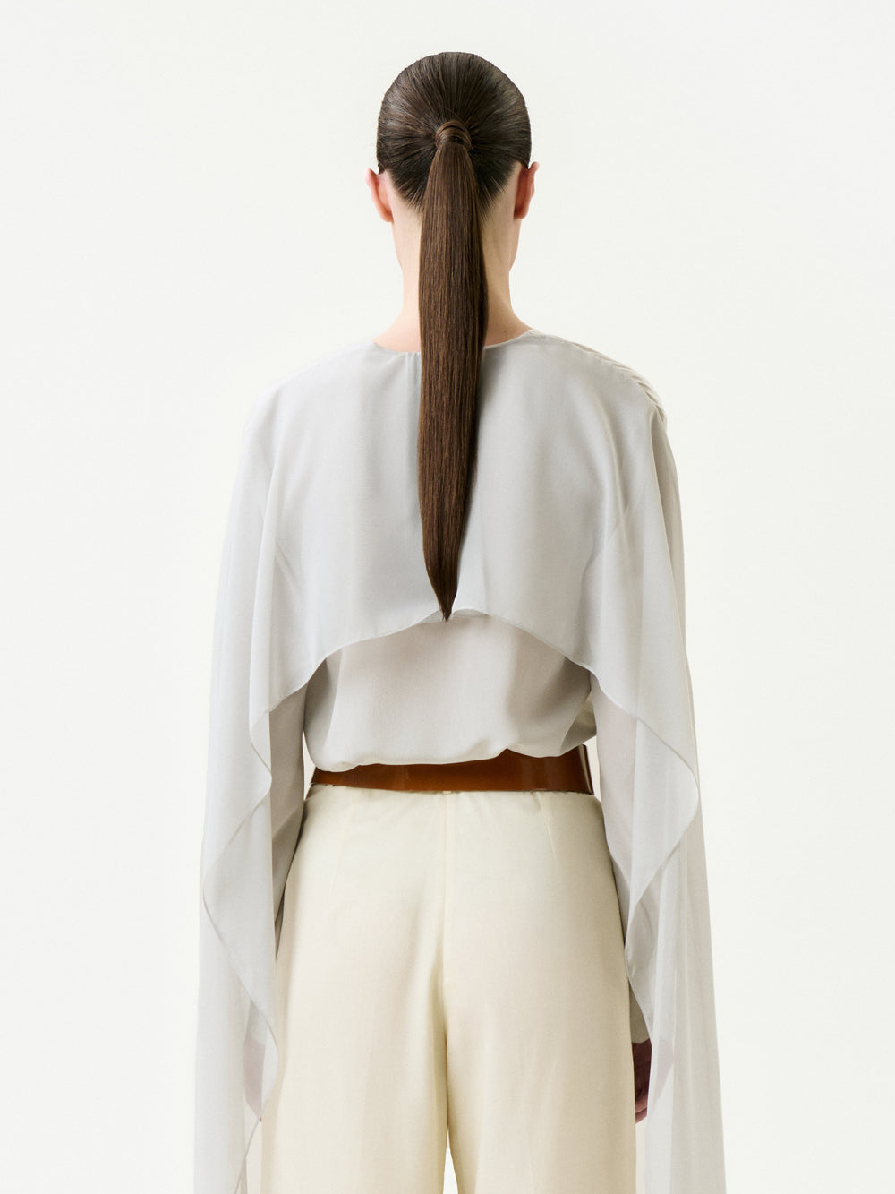 56-VannaBlouse-OffWhite_BACK_PRE-SPRING2027