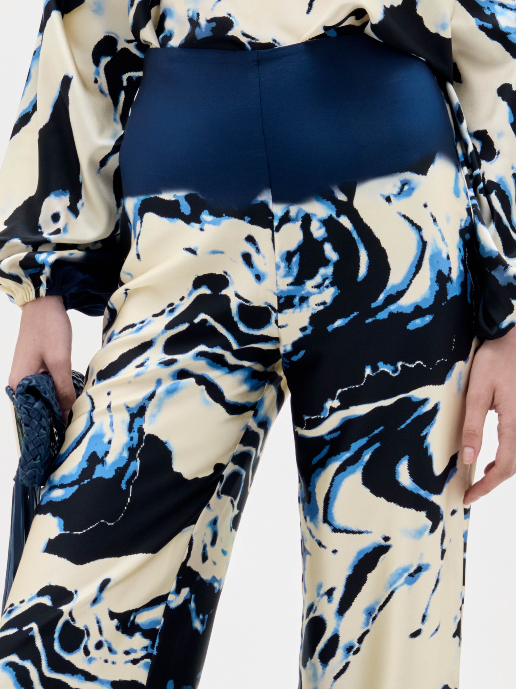 59_ComoPant_DeepSeaAbstract__PRESPRING2026_DETAIL