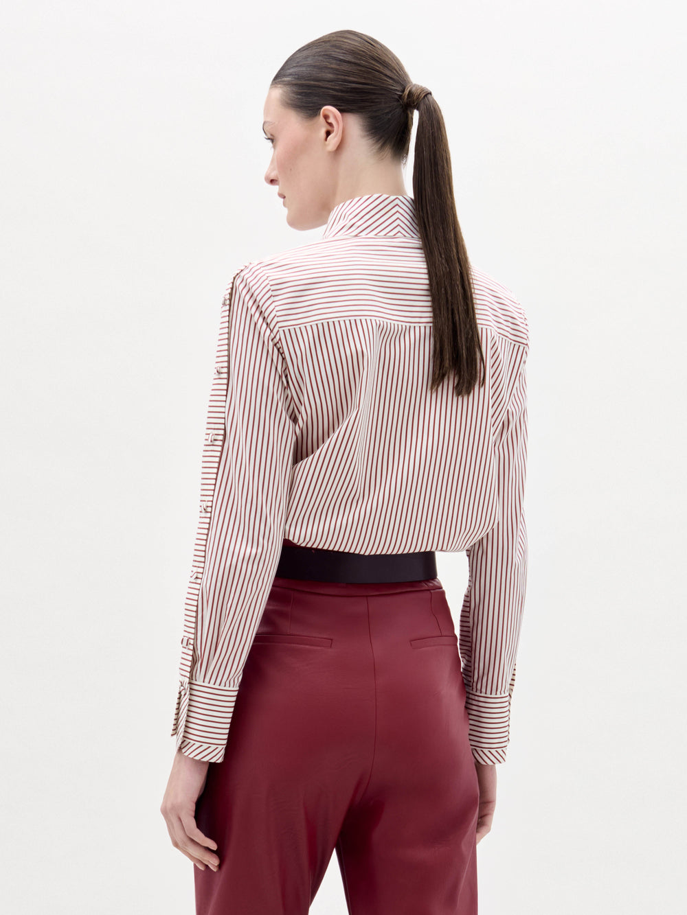 70_PremiumBlouse_CranberryStripes__PRESPRING2026_BACK