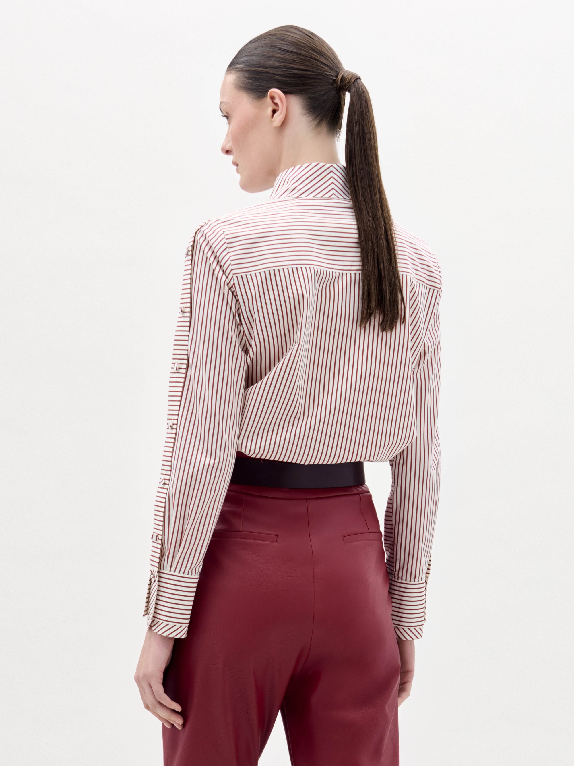 70_PremiumBlouse_CranberryStripes__PRESPRING2026_BACK