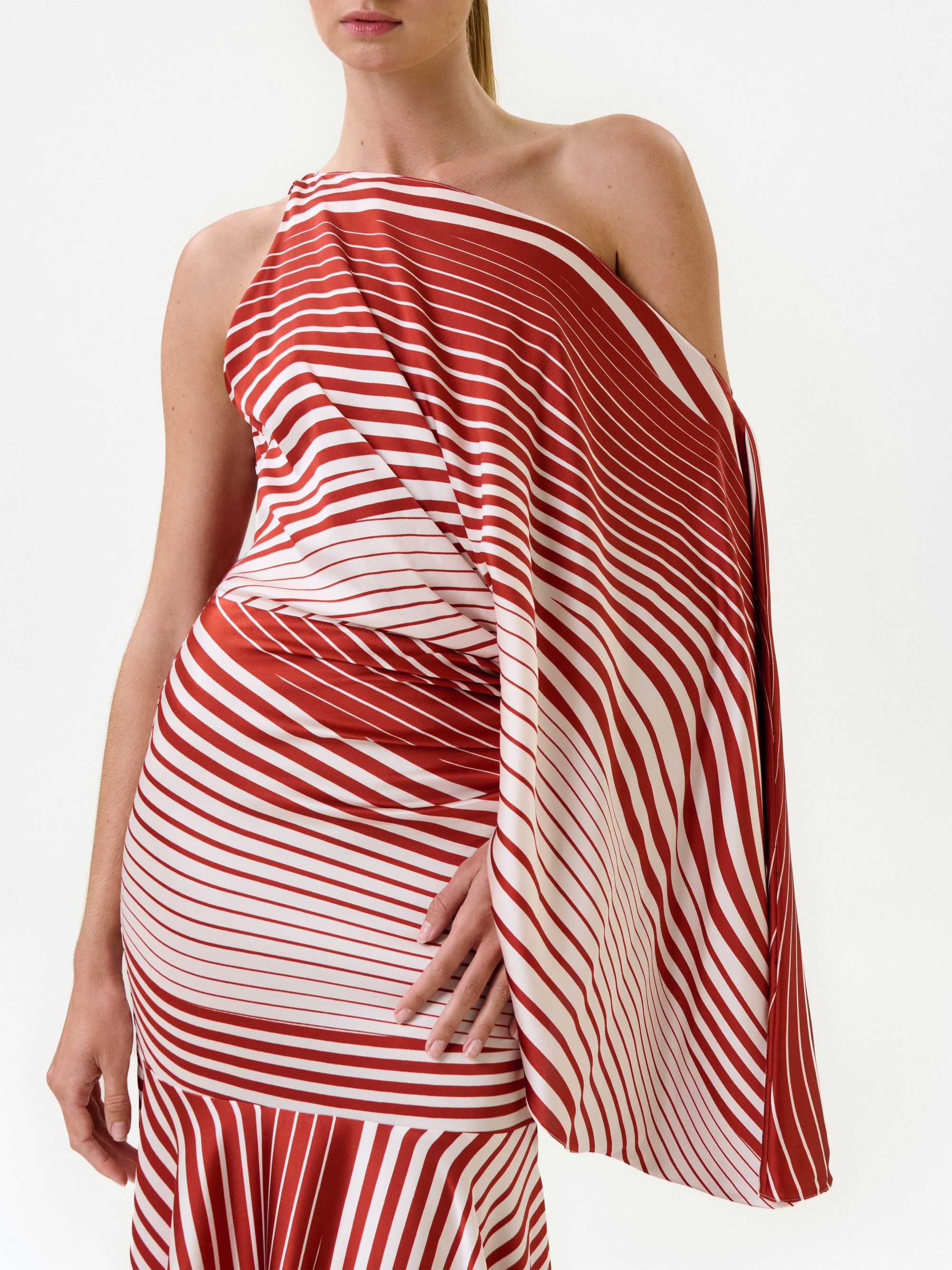 78-NoyDress-RougeDistortedLines_DETAIL_PRE-SPRING2027