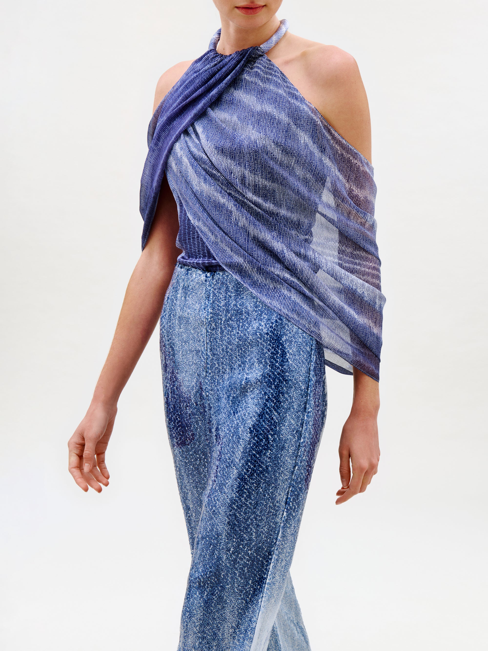 Adib_blouse_navy_Moire___FALL_2026_DETAIL