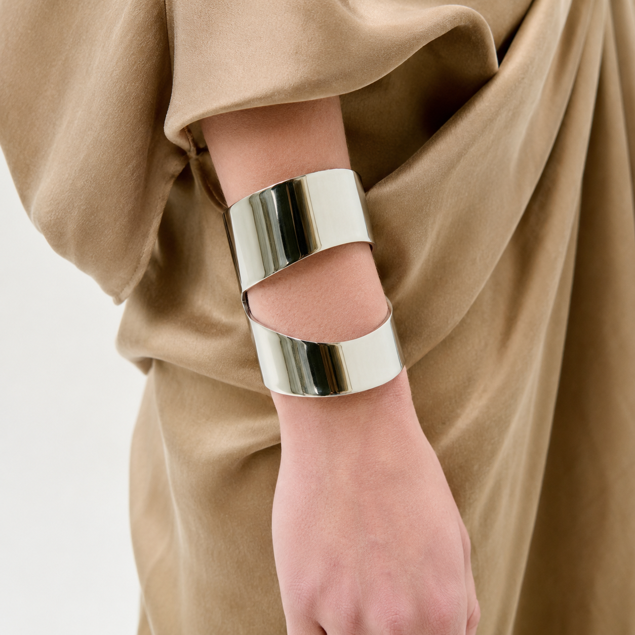 Artemis_Cuff_Silver