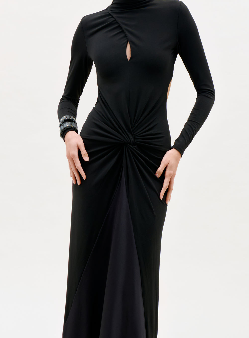 Birdy_Dress_back_DETAIL_59ce1d0d-a220-43c8-8c30-bbb99405ae2e