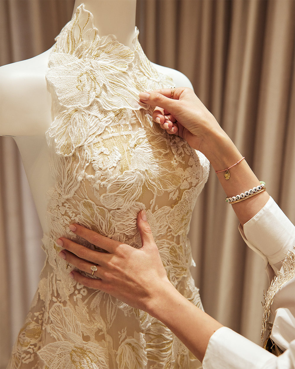 Bride_dress