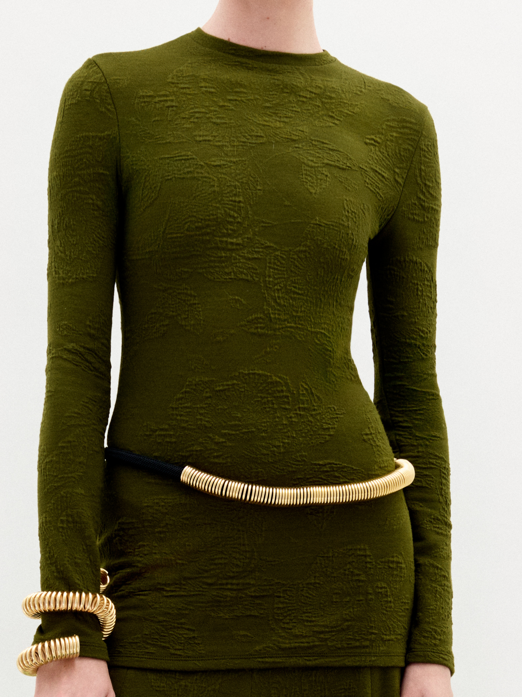 GEN_TSHIRT_-_HUNTER_GREEN_FRONT_DETAIL_FALL_2025