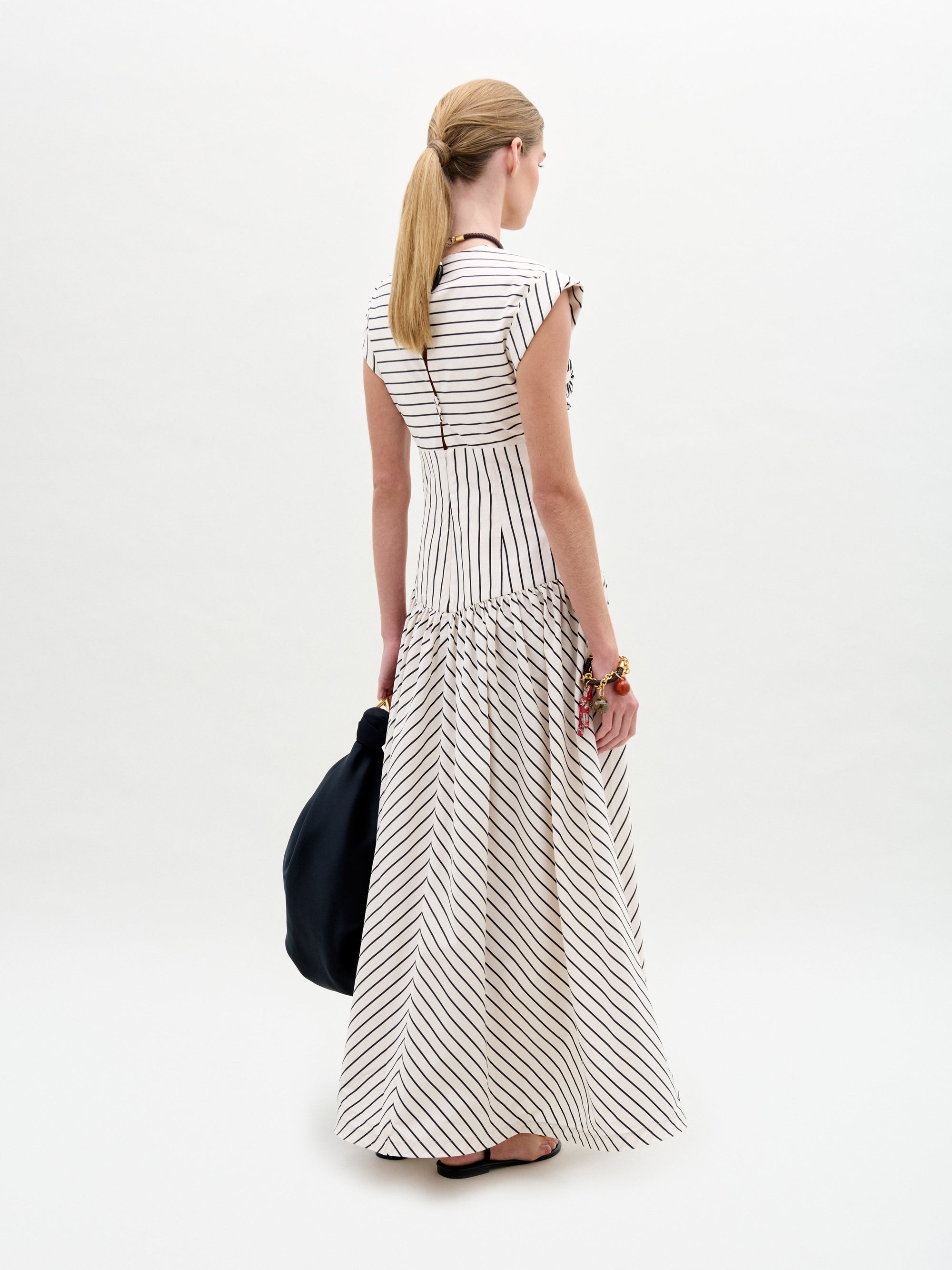 HANANEDRESS-BLACKWHITESTRIPES_Back_PRE-FALL2025__1