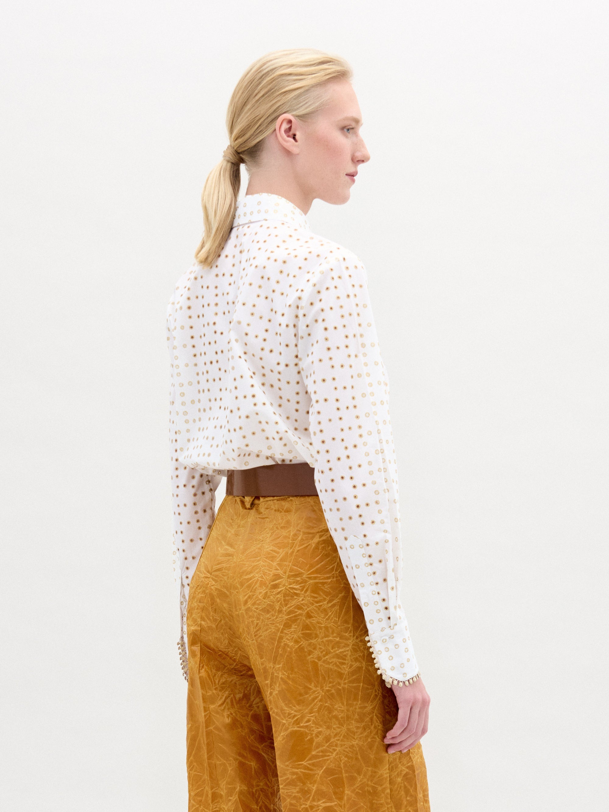 NAROABLOUSE-WHITEGOLDDOTS_BACK_FALL2025_78aef176-8d3e-4e31-a58c-21efdb25f8d2