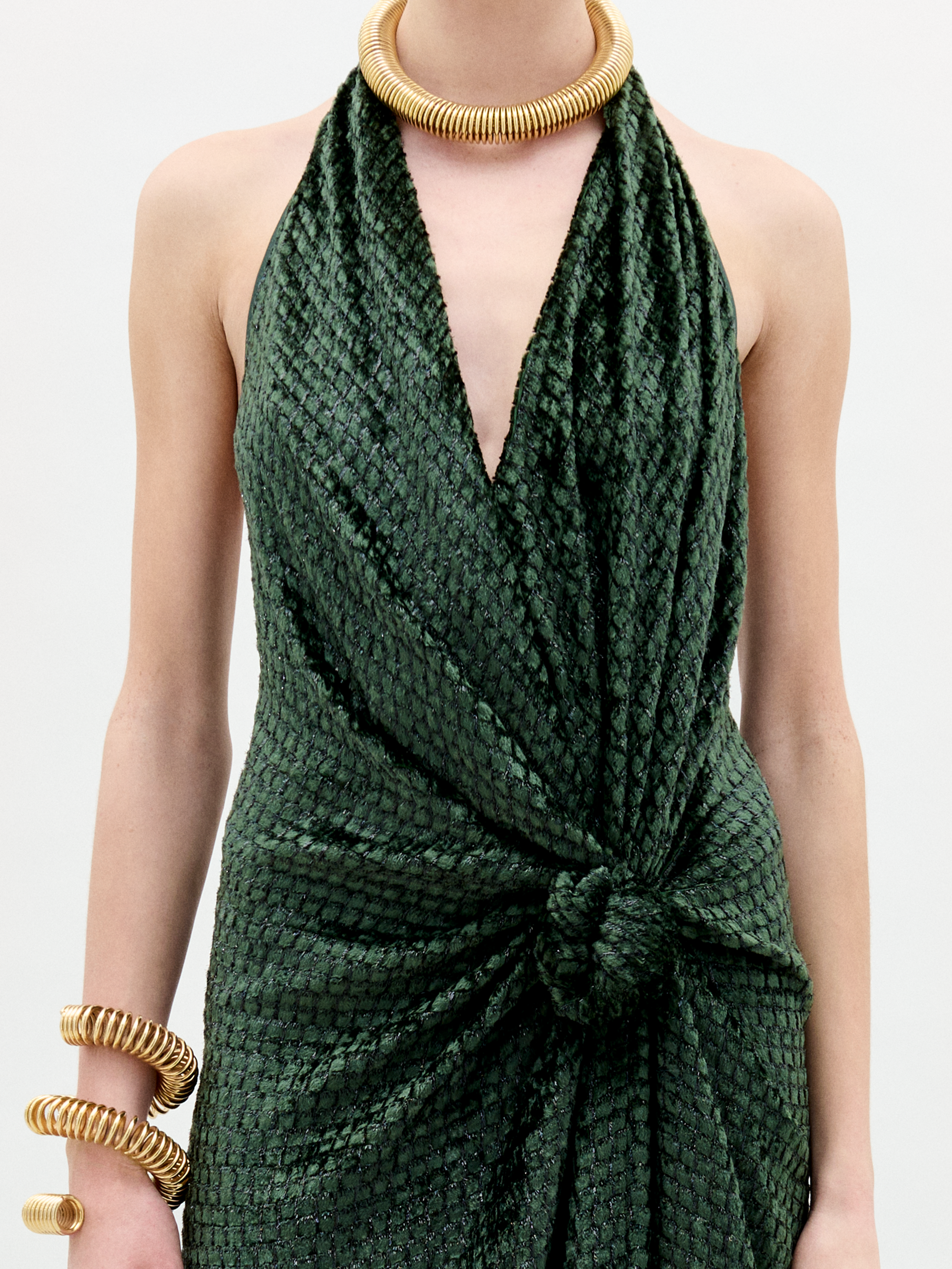 TORGIANODRESS-HUNTERGREEN_DETAIL_HolidayCapsule2025_ff21a375-7f2e-4794-b2a7-5437fc960357