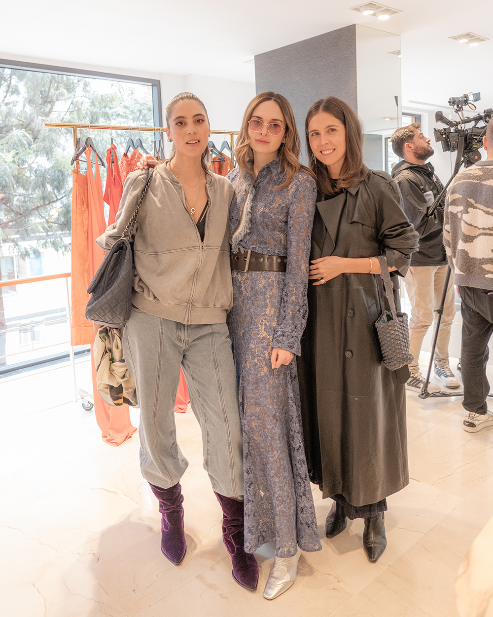 women_at_an_event